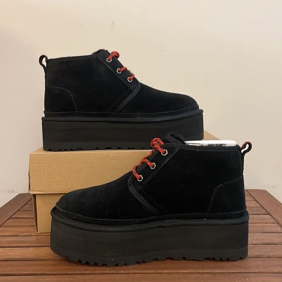 UGG Neumel Heritage Platform Boots Black Women Size 9 - Picture 2 of 13